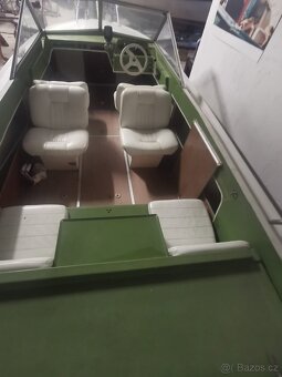 Motorový člun s motorem Volvo penta - 8