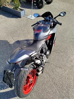 Ducati Supersport TITANIUM OPACO, ČR, KRÁSNÝ STAV, DESMO - 8
