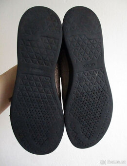 Dámské kožené polobotky sneakersy zlaté Geox 38 - 8