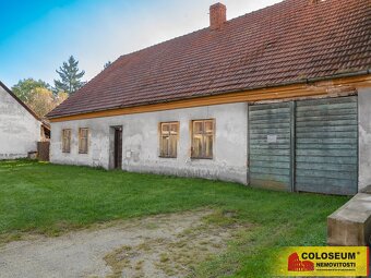 Křižanov, pozemek pro stavbu domu 2.360 m2, dům k rekonstruk - 8