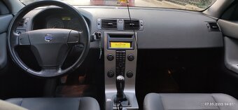 Prodám Volvo V50 rok 2007 - 8