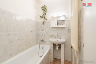 Pronájem bytu 2+kk, 36 m², Praha, ul. Klánova - 8