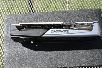 Sapphire Nitro+ Radeon RX 5700 XT 8GB - 8