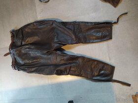 Kožené oblečení na motoveterána z 50. let - 8