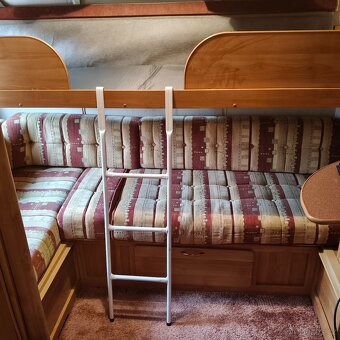 Anglický karavan pro 5 osob - 8