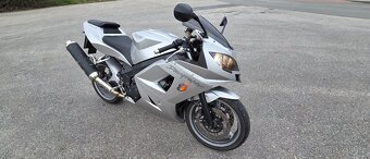 Triumph Daytona 600 - 8