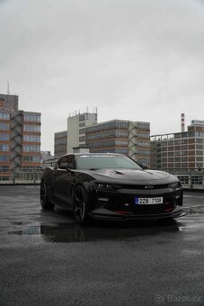 Chevrolet Camaro 6.2L V8 - 8