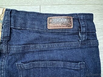NOVÉ Dámské džíny Skinny fit s vyšívanými květy, vel. 34 - 8