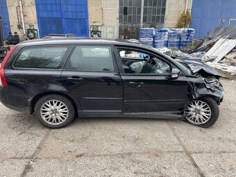 Volvo v 50 2010 , 2.0 TDI 100kw 019-26 - 8