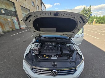 Volkswagen Passat b8 2,0 BiTDI R-Line - 8