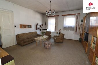 Prodej bytu 2+1 80 m2 náměstí Karla IV., Nejdek - 8