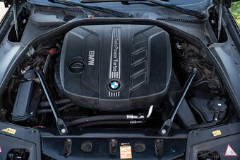 BMW Rad 7 730d A/T - 8