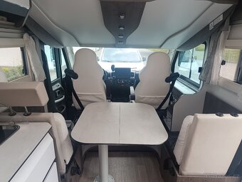 Obytné auto Benimar Amphytrion 957 North - 8