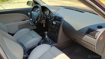 Ford Mondeo ST220 Kombi – TOP stav - 8