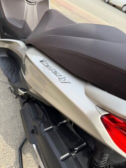 Piaggio Beverly 400 HPE + záruka, DPH - 8