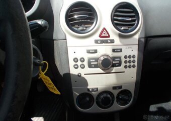 Opel Corsa 1,4 66KW nová STK benzín manuál 66 kw - 8