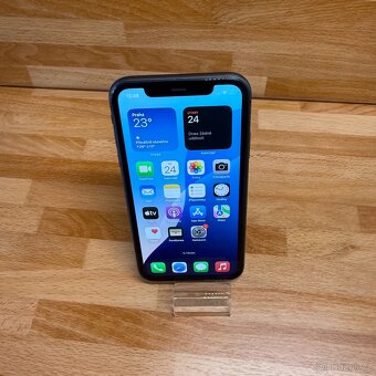 iPhone 11 64GB, černý (12 měsíců záruka) - 8
