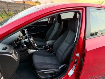HYUNDAI I30 1.4i KLIMA PARK SENZORY AUTORIZOVANÝ SERVIS - 8