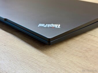 Notebook Lenovo ThinkPad E16 Gen 1 (21JT001VCK) černý - 8