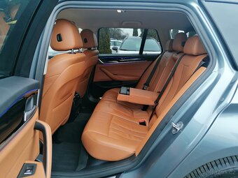 BMW Řada 5 520D Sport Line - 8