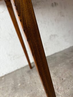 Konferenční stůl - 8