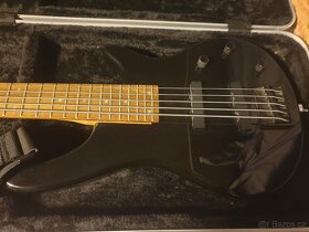 Yamaha  Montage  8 Bass Fender U.S.A. - 8