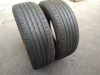 Prodám 2 letní gumy Continental 205/55 R17 - 8