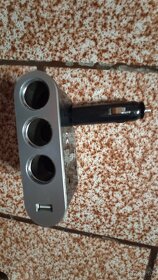 Trojzásuvka s USB do autozásuvky - 8