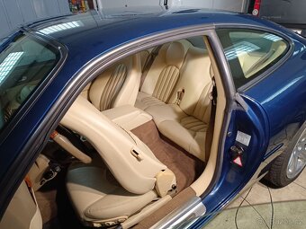 Jaguar XK8 - 8