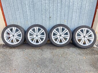 Koncernová alu kola VW 7x17" ET-49, pneu Bridgestone 225/45 - 8