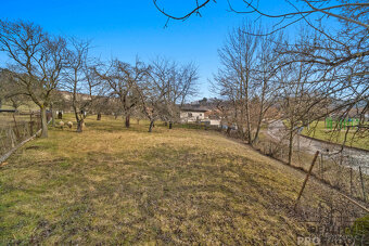 Prodej stavebního pozemku, 1585m2, Střemošice - 8