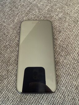 Apple iPhone 15 128gb black - 8