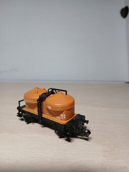 Vláčky n - 8