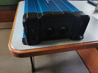 Měnič napětí 12v 230v 4000w trvale čistý sinus - 8