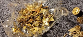 Armádní odznaky atd. - 8