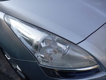 Peugeot 5008 1.6Hdi 82kw - 8