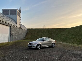 [rezervace] BMW 1er Coupe E82 3.0i manuál, pravidelný servis - 8