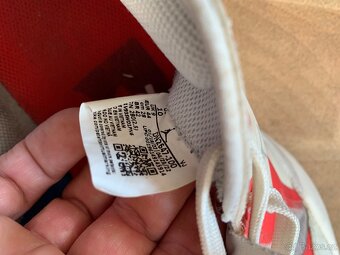 Boty Jordan 43 - 8