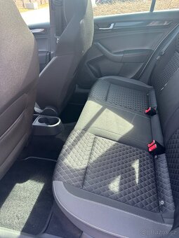 KRÁSNÁ ŠKODA RAPID MONTE CARLO AUTOMAT 1.4Tsi 92kw r.v.2018 - 8