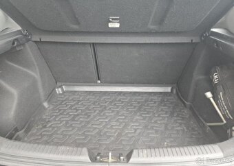 Kia Cee´d 1.6-99kw-KLIMA-SENZORY - 8