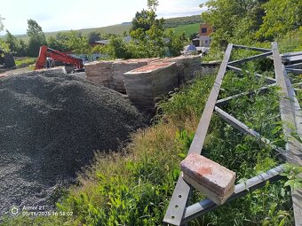 Cihly z Bouračky - 8