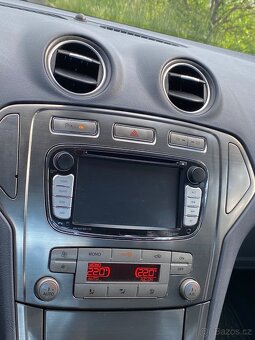 Ford Mondeo BA7 - 8