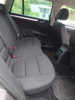 Škoda Superb 2.0. TDI 103 KW navi ,Xenon, tažné - 8