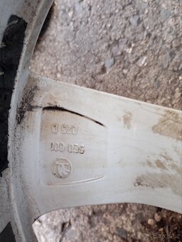 Alu kola 5x112 r17 original škoda - 8