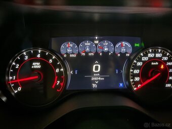 Chevrolet Camaro V8, 6,2l, perfektní stav, nebourané - 8
