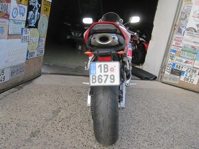 HOnda CBR 600RR - 8