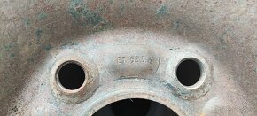 Plechový disk r16 ET 52,5 + zimní pneu 205/60/16 M+S - 8