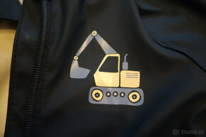 Nepromokavá bunda 122/128 - 8