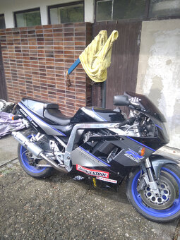 prodám GSXR 750 - 8