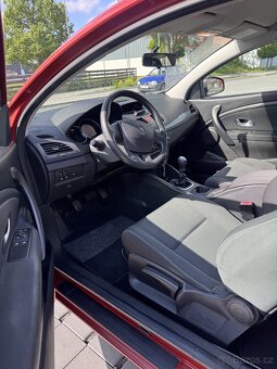 Renault Megane 1.5 dci - 8